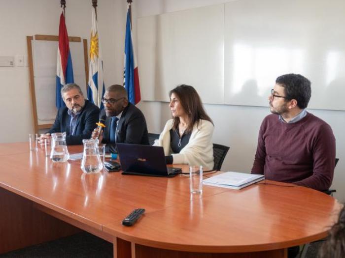 CONAMET: AUTORIDADES DE INUMET JUNTO AL MINISTRO DE AMBIENTE EDGARDO ORTUÑO